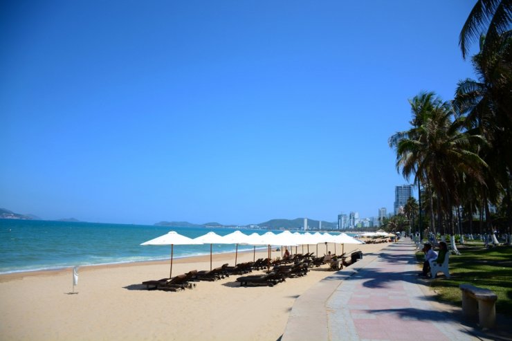 anh-dep-bien-nha-trang_085936032.jpg