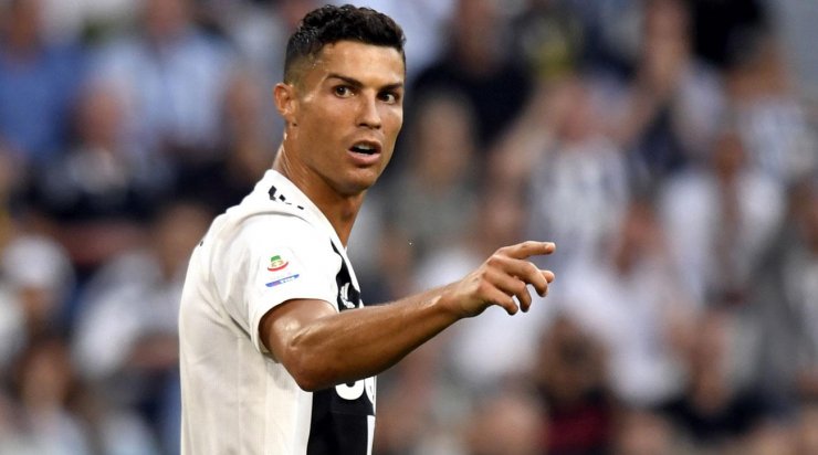 cristiano-ronaldo-juventus-support.jpg