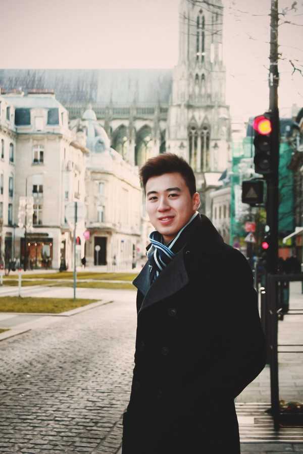 du-hoc-sinh-dien-trai-chia-se-bi-quyet-san-hoc-bong-khung-2.jpg