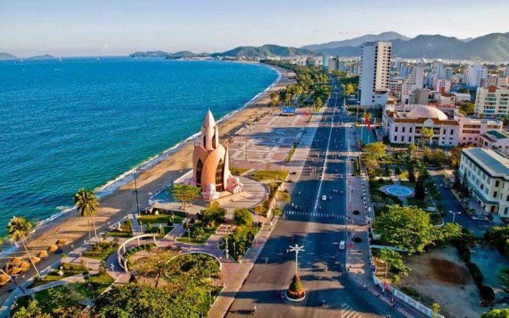 hinh-anh-bien-nha-trang-xe-chieu_085936688.jpg