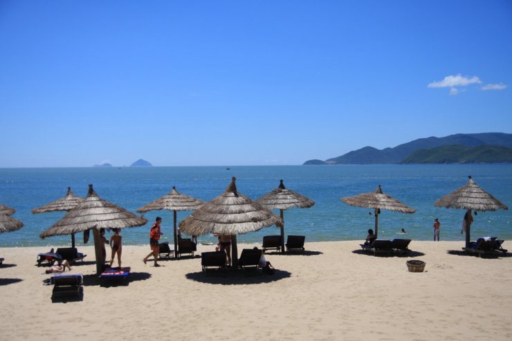 hinh-anh-bien-nha-trang_085936719.jpg