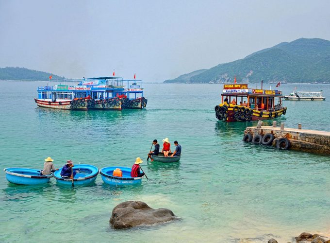 hinh-anh-cuoc-song-nguoi-dan-o-nha-trang_085936735.jpg