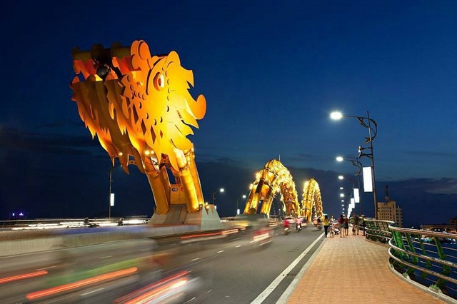 hinh-anh-dau-cau-rong-ve-dem_111046414.jpg