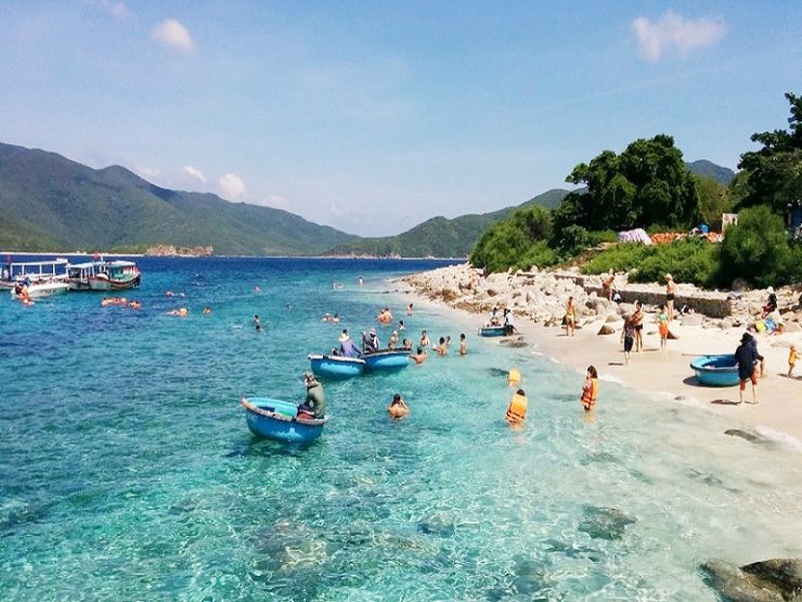 hinh-anh-dep-bai-bien-nha-trang_085936860.jpg