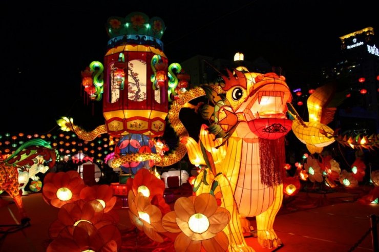hinh-anh-le-hoi-trung-thu_110352757.jpg
