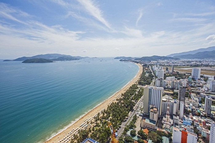 hinh-anh-nha-trang-tu-tren-cao_085938891.jpg