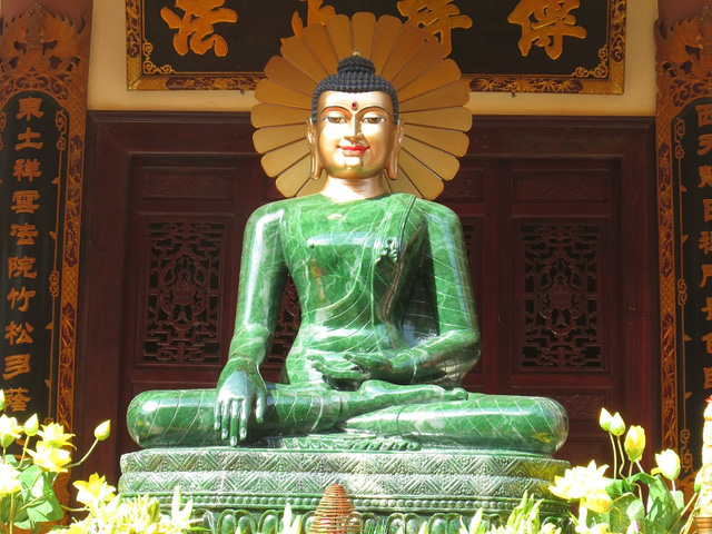 hinh-anh-phat-ngoc-dep_041110745.jpg