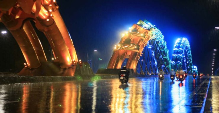 hinh-anh-tren-cau-rong-da-nang_111046622.jpg