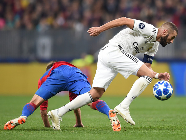 Karim+Benzema+Kirill+Nababkin+CSKA+Moscow+wS4bJXt6gZDl.jpg