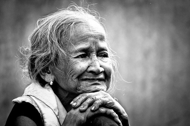 kovEK5-20171201-gui-con-trai-con-dau-cua-me-cac-con-a-me-khong-phai-la-osin.jpg