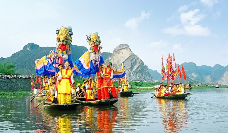 le-hoi-hoa-lu-o-que-huong-viet-nam_041215784.jpg