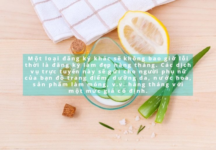 luyen-thi-thu-khoa-vn-cham-doc-da-lam-dep.jpg