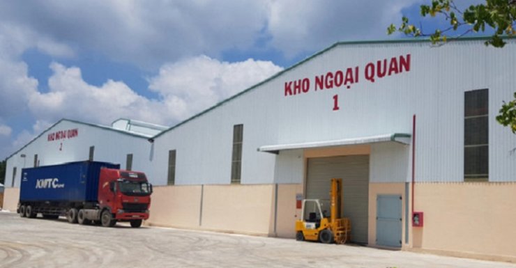 luyen-thi-thu-khoa-vn-kho-ngoai-quan-bonded-warehouse-01.jpg