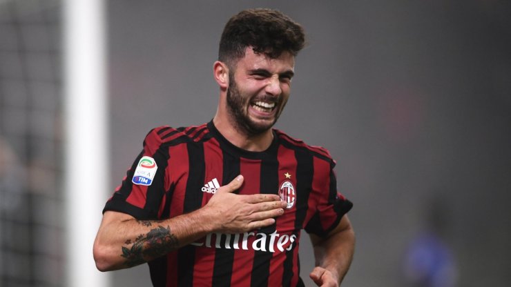 patrick-cutrone-ac-milan-1718_12wyjxwmjnu541bfb8cd500fo6.jpg