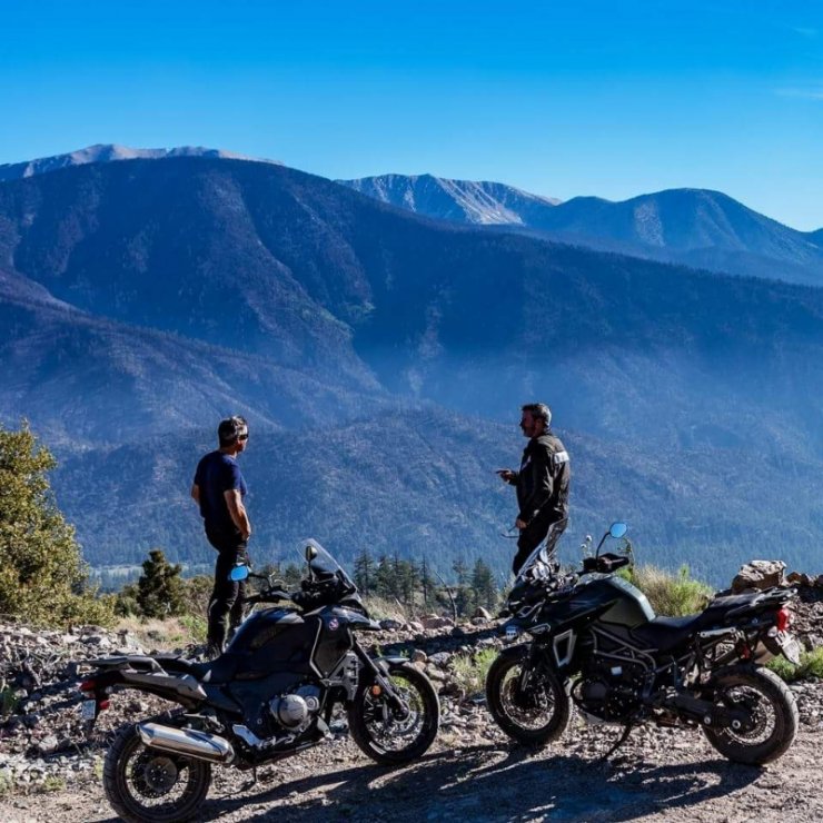 phuot-thu-tren-dinh-moc-chau_110817995.jpg