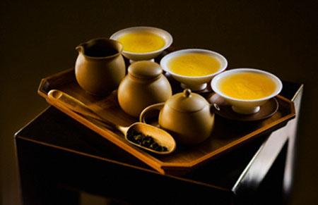 thu-thuong-tra-xua-nay-cua-nguoi-viet.jpg