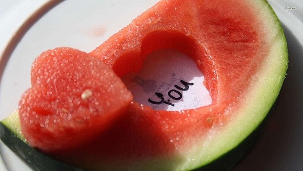 watermelon-slice-in-shape-of-a-heart-96792-f73db.jpg
